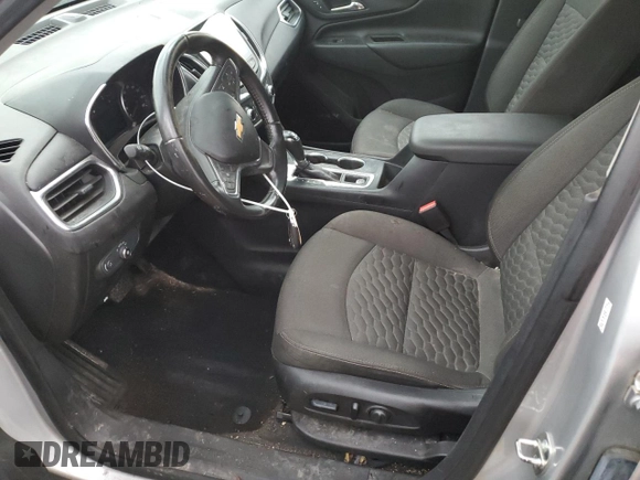 2019 Chevrolet Equinox LT z VIN 3GNAXUEV3KS583338, wystawiony jako Copart lot #57045125 z przebiegiem 90 815 mil mil oraz Czysty tytuł • Clean title. Historia ofert i sprzedaży dostępna na DreamBid. Obrazek 7.