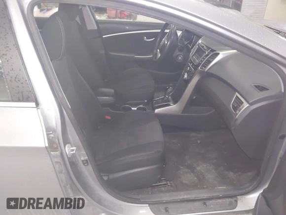 2013 Hyundai Elantra GT with VIN KMHD35LE6DU101924, listed as a IAAI auction lot 42032821 with 188,839 mi miles. Bid and sale history available at carsss.com. Image 5.
