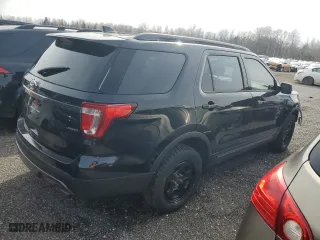 2017 Ford Explorer XLT with VIN 1FM5K8D89HGE15864, listed as a Copart auction lot 50827285 with 167,146 mi miles and Salvage Title. Bid and sale history available at carsss.com. Image 3.