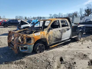 2021 Ram 2500 Tradesman z VIN 3C6UR5HL0MG539018, wystawiony jako Copart lot #45460505 z przebiegiem Nie podano mil oraz Szkoda całkowita • Salvage title. Historia ofert i sprzedaży dostępna na DreamBid. Obrazek 1.