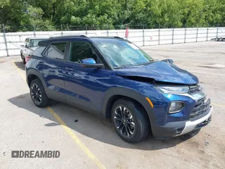 2022 Chevrolet TrailBlazer LT with VIN KL79MPSL7NB061107, listed as a IAAI auction lot 40087203 with 17,855 mi miles. Bid and sale history available at carsss.com. Image 1.