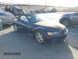 1997 BMW 3 Series 1.9L with VIN 4USCH7327VLB83072, listed as a IAAI auction lot 41506184 with 189,326 mi miles. Bid and sale history available at carsss.com. Image 1.