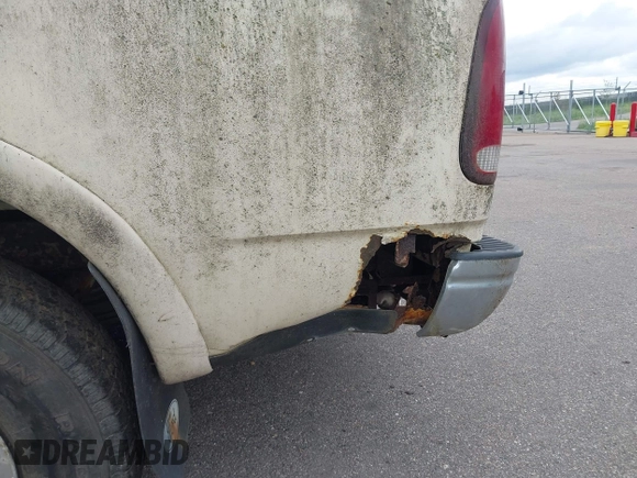 1997 Ford F-150 XL с VIN 1FTDX186XVKA16360, выставлен на аукционе IAAI как лот 42431854 с пробегом 254 944 миль миль и . История ставок и продаж доступна на DreamBid. Изображение 13.