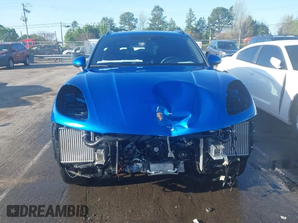 2018 Porsche Macan GTS with VIN WP1AG2A54JLB63903, listed as a IAAI auction lot 41586995 with 26,086 mi miles and . Bid and sale history available at DreamBid. Image 13.