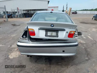2004 BMW 3 Series 325i z VIN WBAEV33484KR31277, wystawiony jako IAAI lot #42147361 z przebiegiem 223 145 mil mil oraz . Historia ofert i sprzedaży dostępna na DreamBid. Obrazek 6.