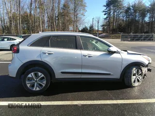 2020 Kia Niro EX with VIN KNDCC3LG1L5076154, listed as a IAAI auction lot 38402791 with Not Provided miles and . Bid and sale history available at DreamBid. Image 12.