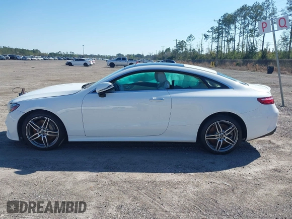 2019 Mercedes-Benz E-Class E 450 with VIN WDD1J6JB9KF096477, listed as a IAAI auction lot 41036923 with 28,335 mi miles. Bid and sale history available at carsss.com. Image 14.