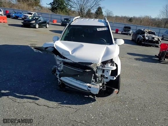 2009 Pontiac Torrent with VIN 2CKDL43F596201695, listed as a Copart auction lot 84143184 with 27,611 mi miles and Salvage Title. Bid and sale history available at carsss.com. Image 12.