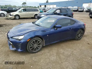 2020 Toyota 86 z VIN JF1ZNAA18L8752692, wystawiony jako Copart lot #63995655 z przebiegiem 40 887 mil mil oraz Szkoda całkowita • Salvage title. Historia ofert i sprzedaży dostępna na DreamBid. Obrazek 1.