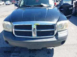 2005 Dodge Dakota ST with VIN 1D7HE28K45S157490, listed as a IAAI auction lot 41778765 with 187,575 mi miles and . Bid and sale history available at DreamBid. Image 6.