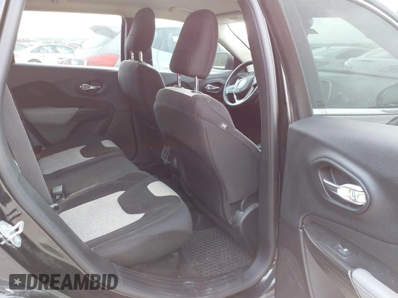2014 Jeep Cherokee Latitude with VIN 1C4PJMCS5EW294743, listed as a IAAI auction lot 42098992 with 185,814 mi miles. Bid and sale history available at carsss.com. Image 8.