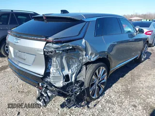 2024 Cadillac LYRIQ Luxury z VIN 1GYKPSRL0RZ127699, wystawiony jako IAAI lot #41358921 z przebiegiem 1114 mil mil oraz . Historia ofert i sprzedaży dostępna na DreamBid. Obrazek 4.