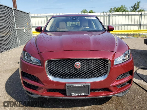 2017 Jaguar F-Pace 35t Premium z VIN SADCJ2BV0HA068470, wystawiony jako Copart lot #60656155 z przebiegiem 45 663 mil mil oraz Czysty tytuł • Clean title. Historia ofert i sprzedaży dostępna na DreamBid. Obrazek 5.