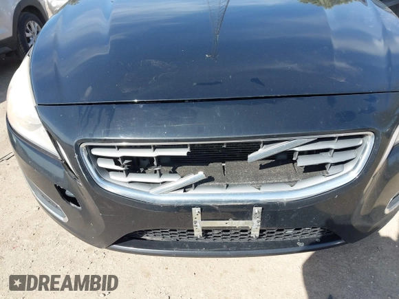 2012 Volvo S60 T5 с VIN YV1622FS1C2086107, выставлен на аукционе IAAI как лот 41844844 с пробегом 194 042 миль миль и . История ставок и продаж доступна на DreamBid. Изображение 13.