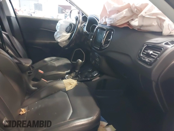 2020 Jeep Compass Limited with VIN 3C4NJDCB5LT235556, listed as a IAAI auction lot 40878726 with 30,590 mi miles and . Bid and sale history available at carsss.com. Image 5.