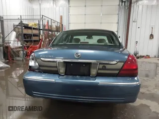 2008 Mercury Grand Marquis LS with VIN 2MEFM75V88X631067, listed as a IAAI auction lot 41290274 with 206,145 mi miles and . Bid and sale history available at DreamBid. Image 17.