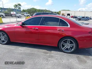2020 Mercedes-Benz E 350 z VIN WDDZF8DB1LA747787, wystawiony jako IAAI lot #42310513 z przebiegiem 64 707 mil mil oraz . Historia ofert i sprzedaży dostępna na DreamBid. Obrazek 14.