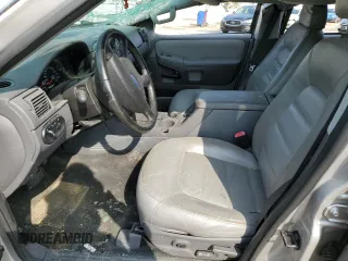 2005 Ford Explorer XLT с VIN 1FMZU63K85UA77934, выставлен на аукционе Copart как лот 60701125 с пробегом Не указан миль и На запчасти • Non repairable. История ставок и продаж доступна на DreamBid. Изображение 7.