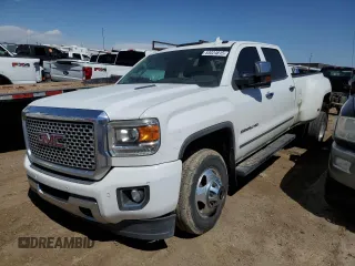2016 GMC Sierra 3500HD Denali z VIN 1GT42YE80GF287355, wystawiony jako Copart lot #53024615 z przebiegiem 161 733 mil mil oraz Szkoda całkowita • Salvage title. Historia ofert i sprzedaży dostępna na DreamBid. Obrazek 1.