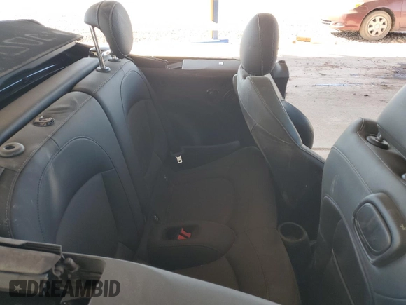 2019 MINI Convertible Cooper S с VIN WMWWG9C54K3E40225, выставлен на аукционе Copart как лот 42201665 с пробегом 56 749 миль миль и Списание • Salvage title. История ставок и продаж доступна на DreamBid. Изображение 10.