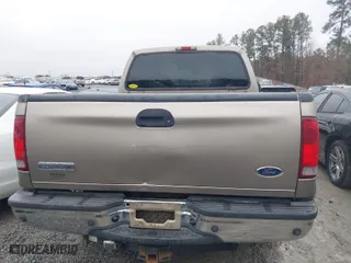 2005 Ford Super Duty F-250 XL with VIN 1FTSW21P45EB65980, listed as a IAAI auction lot 41554238 with 275,000 mi miles. Bid and sale history available at carsss.com. Image 16.