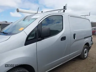 2015 Nissan NV200 SV with VIN 3N6CM0KN3FK701947, listed as a IAAI auction lot 42022905 with 35,282 mi miles. Bid and sale history available at carsss.com. Image 14.