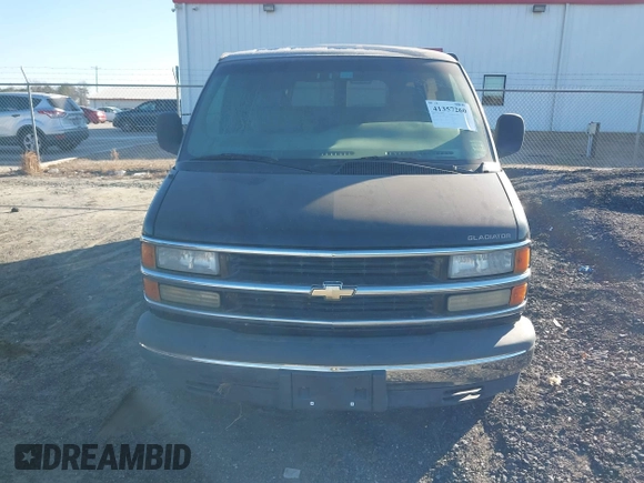 2000 Chevrolet Express Cargo Van w/YF7 with VIN 1GBFG15R6Y1173065, listed as a IAAI auction lot 41357260 with 242,540 mi miles. Bid and sale history available at carsss.com. Image 6.