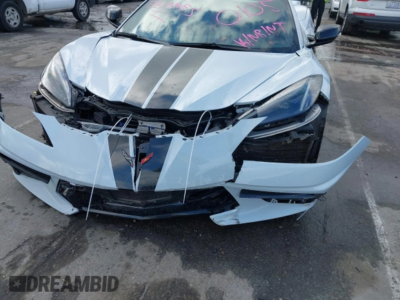 2020 Chevrolet Corvette 2LT z VIN 1G1Y72D49L5100105, wystawiony jako IAAI lot #42009521 z przebiegiem 44 248 mil mil oraz . Historia ofert i sprzedaży dostępna na DreamBid. Obrazek 6.