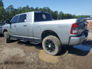 2022 Ram 2500 Big Horn z VIN 3C6UR5MLXNG149714, wystawiony jako Copart lot #56289135 z przebiegiem 110 812 mil mil oraz Szkoda całkowita • Salvage title. Historia ofert i sprzedaży dostępna na DreamBid. Obrazek 2.