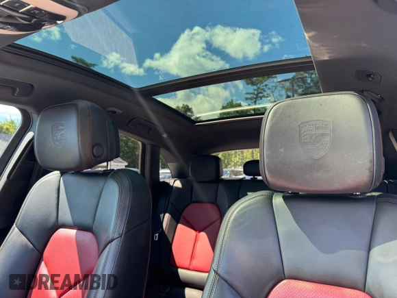 2016 Porsche Macan S with VIN WP1AB2A54GLB50415, listed as a Copart auction lot 66044615 with 179,910 mi miles and Clean title. Bid and sale history available at DreamBid. Image 9.