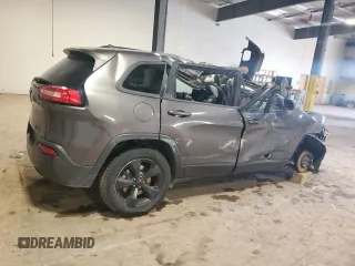 2018 Jeep Cherokee Latitude z VIN 1C4PJMCB3JD534507, wystawiony jako Copart lot #60502365 z przebiegiem 133 642 mil mil oraz Szkoda całkowita • Salvage title. Historia ofert i sprzedaży dostępna na DreamBid. Obrazek 3.