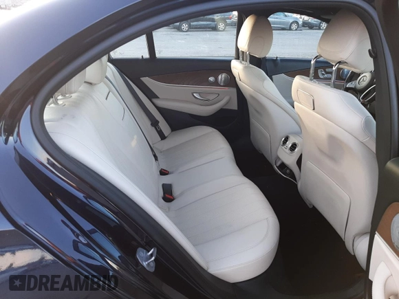 2018 Mercedes-Benz E-Class E 300 with VIN WDDZF4JB6JA439914, listed as a Copart auction lot 36850943 with 42,245 mi miles. Bid and sale history available at carsss.com. Image 10.