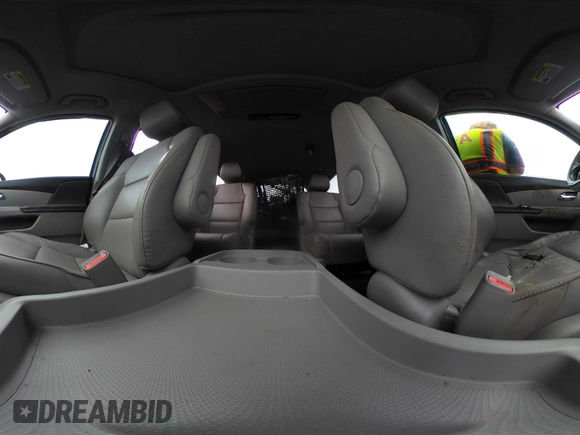 2014 Honda Odyssey Touring with VIN 5FNRL5H98EB008953, listed as a IAAI auction lot 42291179 with Not provided miles and . Bid and sale history available at DreamBid. Image 17.