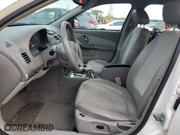 2004 Chevrolet Malibu Maxx LT z VIN 1G1ZU64844F238265, wystawiony jako Copart lot #87120874 z przebiegiem 121 155 mil mil oraz Czysty tytuł • Clean title. Historia ofert i sprzedaży dostępna na DreamBid. Obrazek 7.