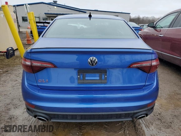 2024 Volkswagen Jetta GLI 40th Anniversary Edition z VIN 3VW8T7BU6RM071343, wystawiony jako Copart lot #48781735 z przebiegiem 16 204 mil mil oraz Szkody całkowita. Historia ofert i sprzedaży dostępna na DreamBid. Obrazek 6.