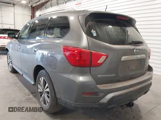 2017 Nissan Pathfinder SV with VIN 5N1DR2MM6HC662994, listed as a IAAI auction lot 41770431 with 184,485 mi miles. Bid and sale history available at carsss.com. Image 3.