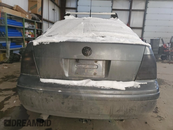 2003 Volkswagen Jetta с VIN 3VWSP29M33M115597, выставлен на аукционе Copart как лот 45337765 с пробегом Не указан миль и Списание • Salvage title. История ставок и продаж доступна на DreamBid. Изображение 6.