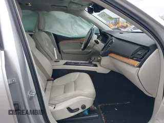 2021 Volvo XC90 Momentum with VIN YV4A22PK4M1748264, listed as a IAAI auction lot 41947135 with 106,081 mi miles and . Bid and sale history available at DreamBid. Image 5.