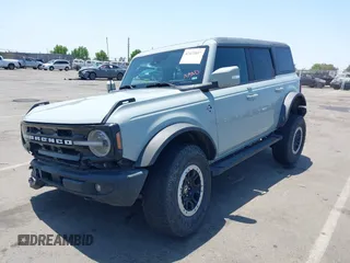 2022 Ford Bronco with VIN 1FMEE5DP6NLB34962, listed as a IAAI auction lot 42432037 with 101,044 mi miles and . Bid and sale history available at DreamBid. Image 18.