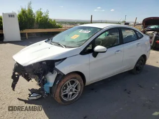 2018 Ford Fiesta SE z VIN 3FADP4BJ3JM134970, wystawiony jako Copart lot #56987105 z przebiegiem 199 497 mil mil oraz Szkoda całkowita • Salvage title. Historia ofert i sprzedaży dostępna na DreamBid. Obrazek 1.