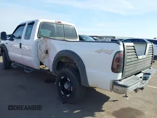 2001 Ford Super Duty F-250 XL with VIN 1FTNX21S61EB04767, listed as a IAAI auction lot 41555822 with 227,951 mi miles. Bid and sale history available at carsss.com. Image 6.