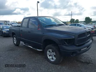 2003 Dodge 1500 ST z VIN 1D7HU18D03S306988, wystawiony jako IAAI lot #42451482 z przebiegiem 283 635 mil mil oraz . Historia ofert i sprzedaży dostępna na DreamBid. Obrazek 1.