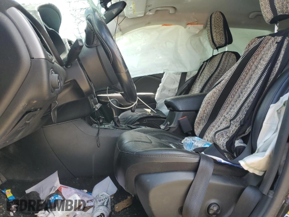 2019 Jeep Cherokee Limited with VIN 1C4PJLDB0KD357151, listed as a Copart auction lot 56416505 with 110,932 mi miles and Salvage title. Bid and sale history available at DreamBid. Image 7.