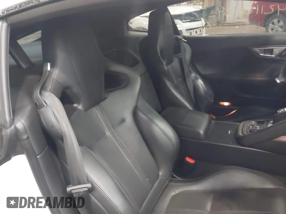 2015 Jaguar F-Type R z VIN SAJWA6DA3FMK21267, wystawiony jako IAAI lot #42116034 z przebiegiem 60 044 mil mil oraz . Historia ofert i sprzedaży dostępna na DreamBid. Obrazek 8.