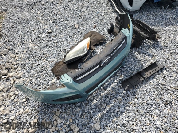 2013 Ford Escape SE with VIN 1FMCU0GX7DUC41956, listed as a Copart auction lot 61627235 with 117,600 mi miles and Salvage title. Bid and sale history available at DreamBid. Image 13.
