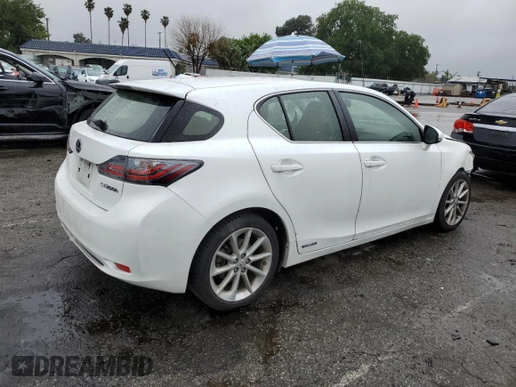 2012 Lexus CT 200h z VIN JTHKD5BH9C2080211, wystawiony jako Copart lot #47530625 z przebiegiem 114 971 mil mil oraz Szkoda całkowita • Salvage title. Historia ofert i sprzedaży dostępna na DreamBid. Obrazek 3.