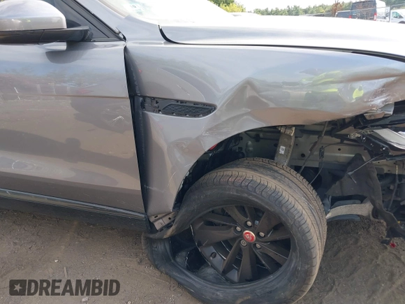 2022 Jaguar F-Pace S with VIN SADCJ2EX0NA702000, listed as a IAAI auction lot 40229566 with 36,593 mi miles and . Bid and sale history available at DreamBid. Image 18.