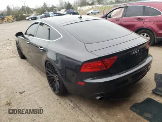 2013 Audi A7 Premium Plus z VIN WAUYGAFC6DN048601, wystawiony jako Copart lot #40745452 z przebiegiem Nie podano mil oraz Szkoda całkowita • Salvage title. Historia ofert i sprzedaży dostępna na DreamBid. Obrazek 3.