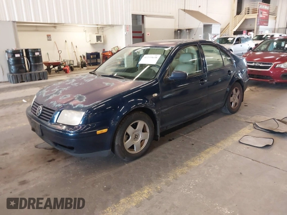 2002 Volkswagen Jetta GLS с VIN 3VWSP69M02M093290, выставлен на аукционе IAAI как лот 42233638 с пробегом 208 561 миль миль и . История ставок и продаж доступна на DreamBid. Изображение 17.