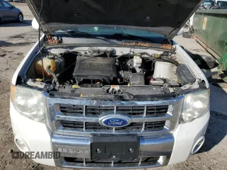 2011 Ford Escape Limited with VIN 1FMCU9EGXBKA39810, listed as a Copart auction lot 52031035 with 111,710 mi miles and Clean Title. Bid and sale history available at DreamBid. Image 13.